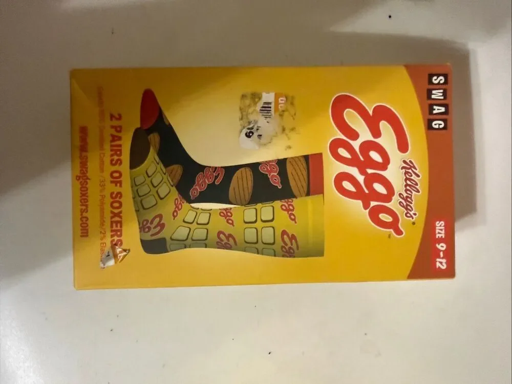 Swag Kellogg's Eggo Waffle 2 Pair Crew Socks Shoe Size 9-12 Yellow